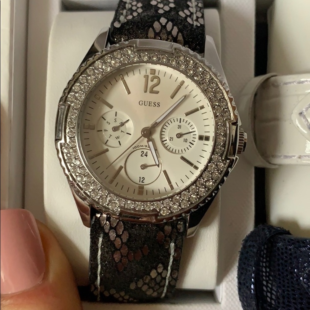 EUC Guess interchangable watch set